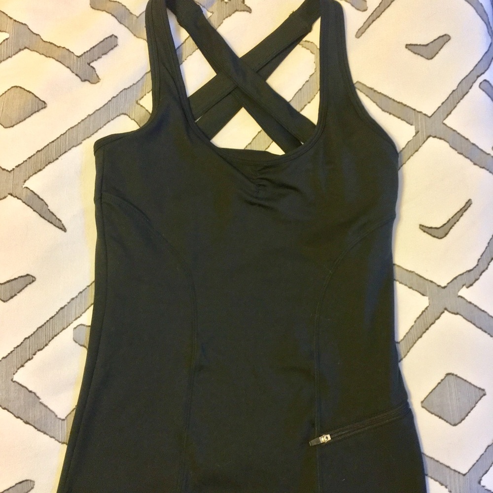 Mono b black workout tank